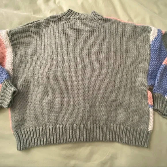 Green and Pink Crew Neck Sweater with Color Block Design - Picture 3 of 5